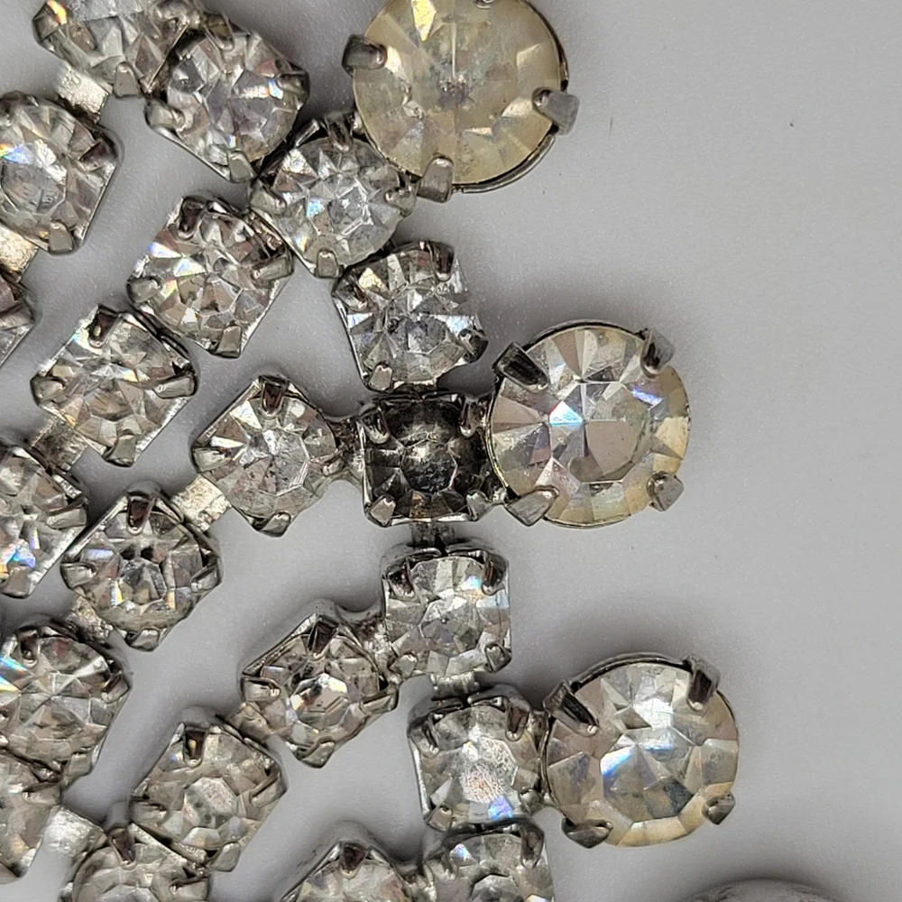 VTG Jewelry Set | Silver Tone & Clear Rhinestones | Unsigned - Picture 9 of 12